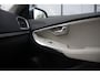 Volvo V40 1.5 T2 Signature Edition - LEDER - AUTOMAAT - PANORAMADAK - CAMERA - LED - NAVIGATIE - STOELVERWARMING