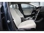Volvo V40 1.5 T2 Signature Edition - LEDER - AUTOMAAT - PANORAMADAK - CAMERA - LED - NAVIGATIE - STOELVERWARMING
