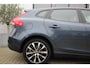 Volvo V40 1.5 T2 Signature Edition - LEDER - AUTOMAAT - PANORAMADAK - CAMERA - LED - NAVIGATIE - STOELVERWARMING