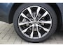 Volvo V40 1.5 T2 Signature Edition - LEDER - AUTOMAAT - PANORAMADAK - CAMERA - LED - NAVIGATIE - STOELVERWARMING