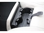 Volvo V40 1.5 T2 Signature Edition - LEDER - AUTOMAAT - PANORAMADAK - CAMERA - LED - NAVIGATIE - STOELVERWARMING