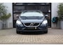 Volvo V40 1.5 T2 Signature Edition - LEDER - AUTOMAAT - PANORAMADAK - CAMERA - LED - NAVIGATIE - STOELVERWARMING