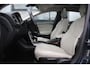 Volvo V40 1.5 T2 Signature Edition - LEDER - AUTOMAAT - PANORAMADAK - CAMERA - LED - NAVIGATIE - STOELVERWARMING