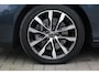 Volvo V40 1.5 T2 Signature Edition - LEDER - AUTOMAAT - PANORAMADAK - CAMERA - LED - NAVIGATIE - STOELVERWARMING