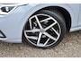 Volkswagen Golf Variant 1.0 eTSI 110PK DSG-7 Life Edition | PANORAMADAK | NAVIGATIE | MEMORY STOEL | ALL SEASONBANDEN | LED