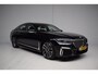 BMW 7-Serie 745e High Executive M-SPORT ORG.NED / SOH 91% / CARBON-ZWART / NAP / LUCHTVERING / ACHTERASBESTURING / HARMAN-KARDON