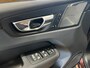 Volvo XC60 T6 AWD Ultra Dark | Head-Up Display | 360 camera | Stoel + Stuurverwarming | Harman Kardon |