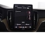 Volvo XC60 T6 AWD Ultra Dark | Head-Up Display | 360 camera | Stoel + Stuurverwarming |  Harman Kardon |