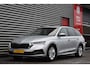 Skoda Octavia Combi 1.0 e-TSI Business Edition LED | Carplay | Trekhaak | Navi | DAB | Clima | Cruise | PDC V+A | LMV