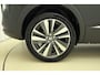 Peugeot 5008 1.6 PureTech Allure 180pk | Automaat | 7 Persoons | Navigatie | Camera | Climate Control | Parkeersensoren | 19" Lichtmetalen Velgen | Key Less entry en Start