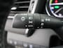 Toyota Camry 2.5 Hybrid Executive | Dodehoekdetectie | Stoelverwarming | Parkeersensoren voor+achter | Lederen bekleding | Navigatie | Climate control
