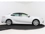 Toyota Camry 2.5 Hybrid Executive | Dodehoekdetectie | Stoelverwarming | Parkeersensoren voor+achter | Lederen bekleding | Navigatie | Climate control
