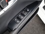Toyota Camry 2.5 Hybrid Executive | Dodehoekdetectie | Stoelverwarming | Parkeersensoren voor+achter | Lederen bekleding | Navigatie | Climate control