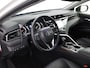 Toyota Camry 2.5 Hybrid Executive | Dodehoekdetectie | Stoelverwarming | Parkeersensoren voor+achter | Lederen bekleding | Navigatie | Climate control