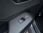 Hyundai Kona 1.6 GDI HEV Premium Sky | Zonnedak | Rijklaarprijs! | Elektrisch verstelbare stoelen | 360 camera | Apple CarPlay/Android Auto |