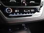 Toyota Corolla 2.0 Hybrid Executive JBL | Head-Up Display | Parkeersensoren voor+achter met Assistent | dodehoekdetectie | Sportstoelen | Stoelverwarming | Draadloos laden |