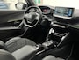 Peugeot e-2008 EV GT Pack 50 kWh | Schuifdak | Stoelverwarming | Keyless | Trekhaak afneembaar |
