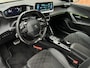 Peugeot e-2008 EV GT Pack 50 kWh | Schuifdak | Stoelverwarming | Keyless | Trekhaak afneembaar |