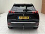 Peugeot e-2008 EV GT Pack 50 kWh | Schuifdak | Stoelverwarming | Keyless | Trekhaak afneembaar |