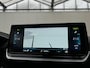 Peugeot e-2008 EV GT Pack 50 kWh | Schuifdak | Stoelverwarming | Keyless | Trekhaak afneembaar |