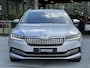 Skoda Superb Combi 1.4 TSI iV Business Edition Plus 218PK | Camera | Apple Carplay | Adaptieve Cruise Control | Stuur-en stoelverwarming | SOH 95.4% |