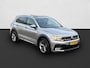 Volkswagen Tiguan 1.4 TSI 125PK R-Line ALL SEASON / TREKHAAK / NAVI / PDC V+A