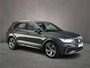 Volkswagen Tiguan R-Line Business+ 1.5 TSI 150pk DSG Automaat Trekhaak, Adaptive cruise control, Achteruitrijcamera, Navigatie, Elektrische achterklep, LED matrix koplampen