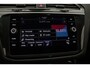 Volkswagen Tiguan R-Line Business+ 1.5 TSI 150pk DSG Automaat Trekhaak, Adaptive cruise control, Achteruitrijcamera, Navigatie, Elektrische achterklep, LED matrix koplampen
