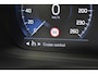 Volvo V60 B3 163PK Momentum Advantage | Park Assist | 17'' | Leder