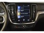 Volvo V60 B3 163PK Momentum Advantage | Park Assist | 17'' | Leder