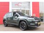 Jeep Compass 1.5T 142PK e-Hybrid NORTH STAR | SCHUIF/KANTEL DAK | UNIEKE KLEUR! "TECHNO GREEN" | WINTERPACK: STOEL/STUUR/PARKEERNSENSOREN/RUITENSPROEIER VERWARMBAAR | SAFETY PACK: 360° CAMERA/DODEHOEK BEWAKING/BUITENSPIEGELS MET INSTAPVERLICHTING | 10,1" TOUCHSCREEN MET NAVIGATIE/ADAPTIVE CRUISE CONTROL INCL LANE CENTERING ASSIST/VERKEERSBORDEN INFORMATIE/DRAADLOZE TELEFOONLADER/HANDSFREE ELEKTRISCH BEDIENBARE ACHTERKLEP | PREMIUM AUDIO SYSTEEM MET 9 SPEAKERS & SUBWOOVER "ALPINE" | KEYLESS ENTRY | DRAADLOZE APPLE CARPLAY/ANDROID AUTO | 18" LICHTMETALEN VELGEN | TWO TONE ZWART DAK |