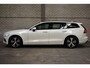 Volvo V60 B3 163PK Essential Edition | Park Assist | ACC | 17'' | Trekhaak