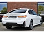 BMW 3-Serie 330d M-Sport Pro Pano H/K HUD El-zetels Parelmoer-wit!