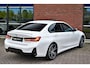 BMW 3-Serie 330d M-Sport Pro Pano H/K HUD El-zetels Parelmoer-wit!