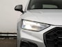 Audi Q5 50 TFSI e S edition Competition | Carbon spiegels | Trekhaak | Dodehoekdetectie | Elektr. verstelbare voorstoelen |
