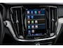 Volvo S60 2.0 Recharge T6 AWD Ultimate Dark | Trekhaak | Bowers & Wilkins | Head-Up Display | Panoramisch Schuif/-kanteldak | 360° Camera | Memory Seats | Adaptieve Cruise Control | BLIS | All-Season Banden |