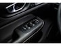 Volvo S60 2.0 Recharge T6 AWD Ultimate Dark | Trekhaak | Bowers & Wilkins | Head-Up Display | Panoramisch Schuif/-kanteldak | 360° Camera | Memory Seats | Adaptieve Cruise Control | BLIS | All-Season Banden |