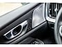 Volvo S60 2.0 Recharge T6 AWD Ultimate Dark | Trekhaak | Bowers & Wilkins | Head-Up Display | Panoramisch Schuif/-kanteldak | 360° Camera | Memory Seats | Adaptieve Cruise Control | BLIS | All-Season Banden |