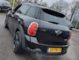 MINI Countryman Mini 1.6 Cooper S 184pk Automaat ALL4 Chili | Navi | Bi-Xenon | Clima | Cruise | Lederen Bekleding | Stoelverwarming | Panorama Schuifdak | Licht+Regensensor | Pdc | Privacy Glass | 18''lm