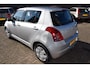 Suzuki Swift 1.3 Cool, Airco, Electr. ramen en spiegels, Radio-CD, Aux-USB, Getinte Ramen, Centrale deur vergrendeling.
