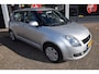 Suzuki Swift 1.3 Cool, Airco, Electr. ramen en spiegels, Radio-CD, Aux-USB, Getinte Ramen, Centrale deur vergrendeling.