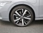 Volkswagen Golf 1.5 eHybrid Life Edition | Navigatie | Airco | Parkeersensoren | Camera | Cruise control | 18 Inch Velgen |