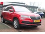 Skoda Karoq 1.5 TSI *Business* | Carplay | Adaptive Cruise & Climate Control | Camera | Stoel & Stuur Verwarming | Privacy | PDC | Navigatie |