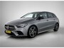 Mercedes-Benz B-klasse 180 Business Solution AMG AMG Line | Night Pakket | Achteruitrijcamera | Dodehoekassistent | Easy-Pack Achterklep | Inclusief 24 maanden MB Certified garantie voor Europa.