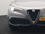 Alfa Romeo Stelvio 2.0 T AWD Super Q4 200pk Automaat Dealer O.H. | Adaptive Cruise | Camera | Lederen Sportstoelen Memory & Verwarmd | Keyless | Blis | BI Xenon | Lane Assist | El. Achterklep | Navigatie | DAB |