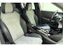 Peugeot e-208 EV GT Pack 50 kWh 136pk | Navigatie | Climate Control | Stoelverwarming | Camera | Getinte ramen achter | Cruise Control | Lichtmetalen Velgen