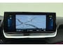 Peugeot e-208 EV GT Pack 50 kWh 136pk | Navigatie | Climate Control | Stoelverwarming | Camera | Getinte ramen achter | Cruise Control | Lichtmetalen Velgen