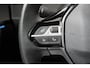 Peugeot e-208 EV GT 51 kWh | Panoramadak | Leder/Alcantara | Camera V+A | Parkeersensonen V+A | Lichtmetalen velgen 17 inch |