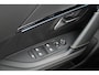 Peugeot e-208 EV GT 51 kWh | Panoramadak | Leder/Alcantara | Camera V+A | Parkeersensonen V+A | Lichtmetalen velgen 17 inch |