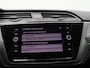 Volkswagen Touran 1.4 TSI Comfortline Business 150PK DSG Trekhaak, Navi, Side Assist, Elektr. Achterklep, Ergo comfort neersteek, Keyless, Adaptieve Cruise Controle, Stoelverwarming, 16" LM Velgen